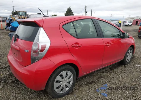 2014 Toyota Prius C Three из США, поврежденный, VIN JTDKDTB31E1076558
